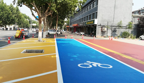 河北正定舊城區(qū)彩色路面施工改造，舊城變新城