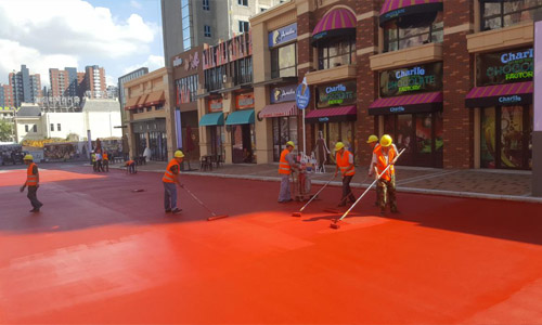 商業(yè)門前彩色路面