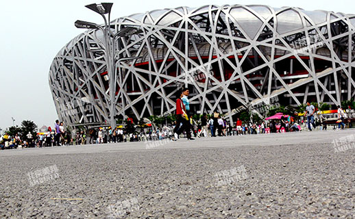 露骨料砼施工后移動端